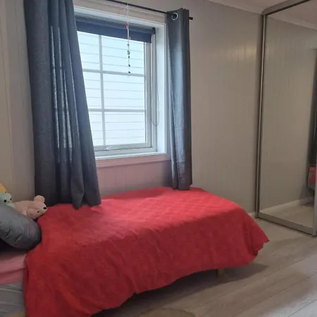 Summer Apartment With Terrace In Grimstad